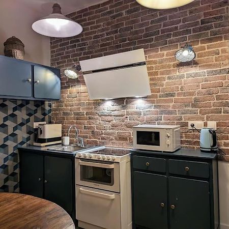 L'Appartement Du Voisin D'Hugo Besançon Esterno foto