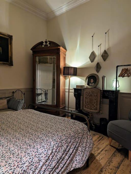 L'Appartement Du Voisin D'Hugo Besançon Esterno foto