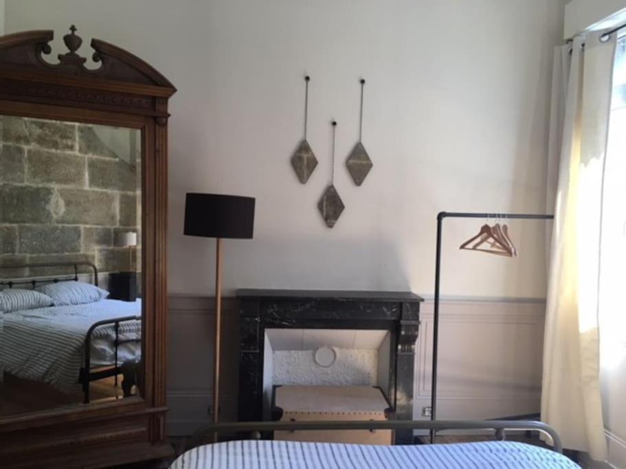 L'Appartement Du Voisin D'Hugo Besançon Esterno foto